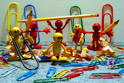 Gummi-Figuren stellen sich stark dar